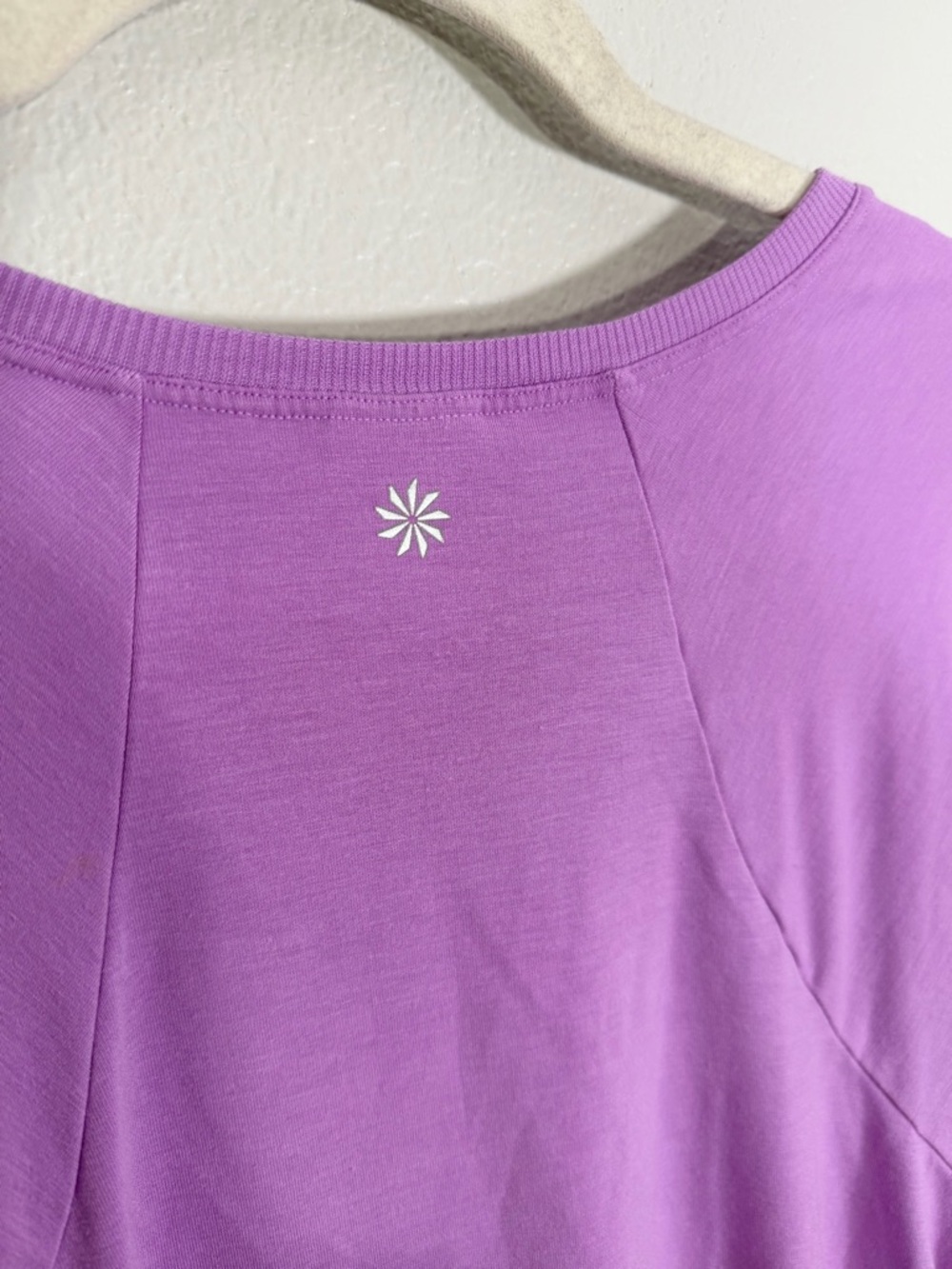 Athleta Shirt Active Performance Short Sleeve Top Side Ruching Purple Women L - Picture 5 of 6
